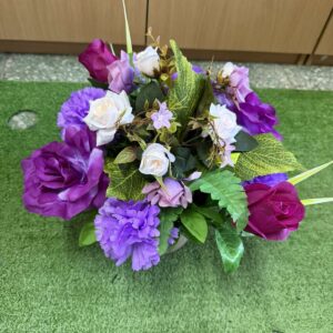 Композиция в вазоне